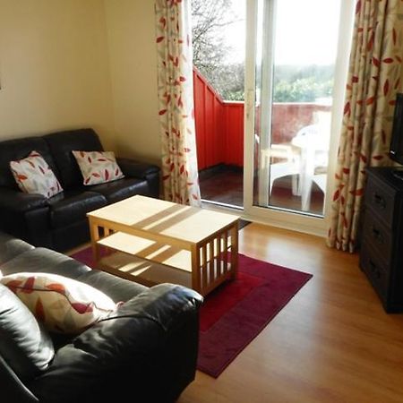 Oak Lodge Llanteg Екстер'єр фото